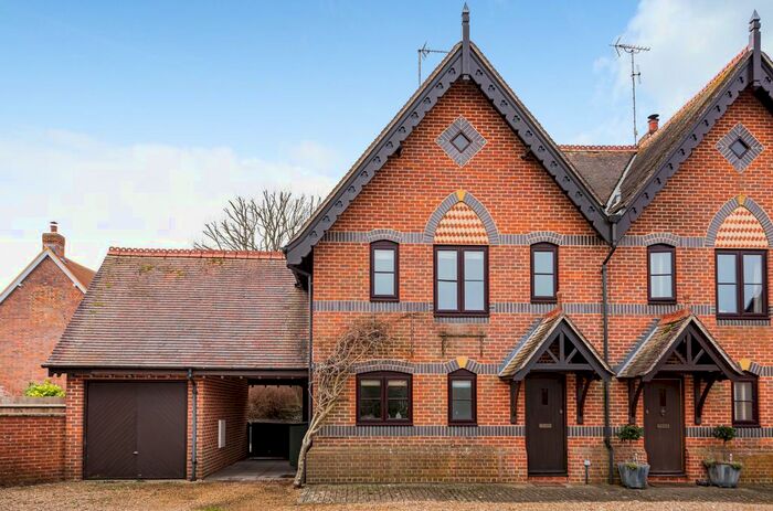 5 Bedroom Semi-Detached House For Sale In Oakmoor Cottages, Bradley, Alresford, Hampshire SO24