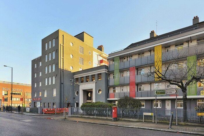 3 Bedroom Flat To Rent In Newmill House, Devas Street, Bow, Stratford, Bromley-By-Bow, London, E3