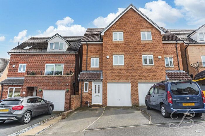 3 Bedroom Semi-Detached House For Sale In Booker Close, Inkersall, Chesterfield, S43