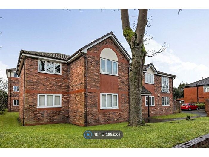 2 Bedroom Flat To Rent In Bury New Road, Manchester, M25