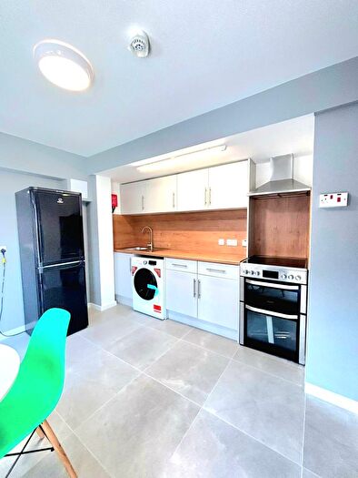 1 Bedroom Property To Rent In Bushey Grove Road, Bushey, WD23