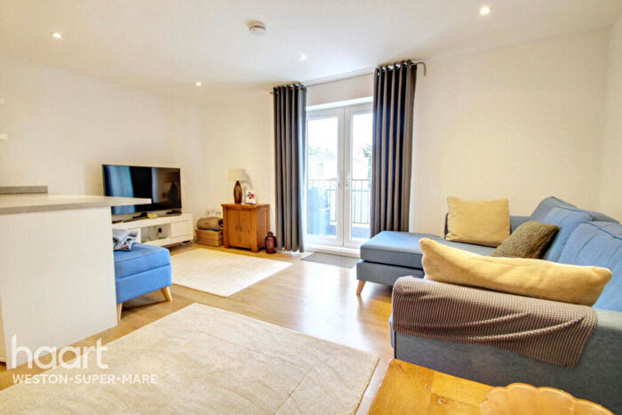 2 Bedroom Flat To Rent In Upper Church Road, Weston-Super-Mare, BS23
