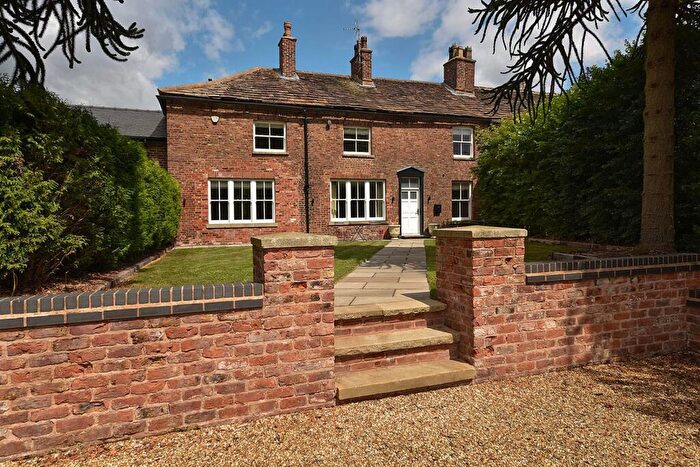 4 Bedroom House For Sale In Prestbury Road, Macclesfield, SK10