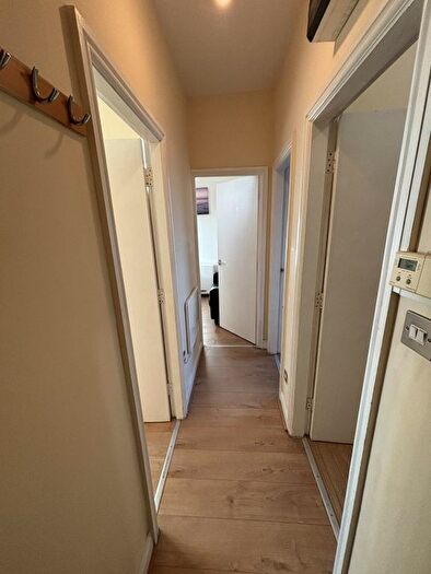 2 Bedroom Flat To Rent In Curzon Avenue, M14