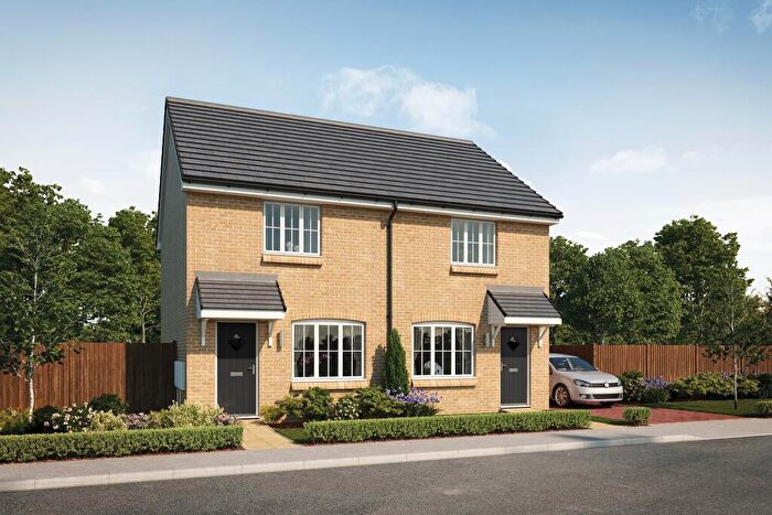 2 Bedroom Semi-Detached House For Sale In Irthlingborough Road, Wellingborough, NN8