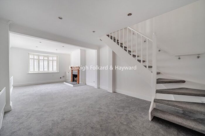 2 Bedroom End Terrace House To Rent In Palace Road, Bromley, Kent, BR1