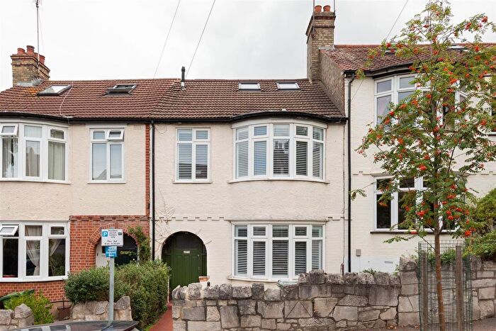 4 Bedroom Property For Sale In Falmer Road, Walthamstow, E17