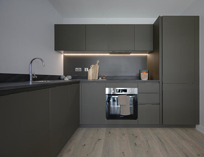 2 Bedroom Apartment To Rent In Failreads, Wickford Way, London, E17