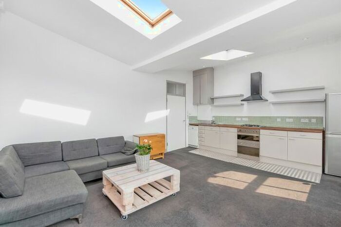 1 Bedroom Flat To Rent In Ladbroke Grove, London, W10