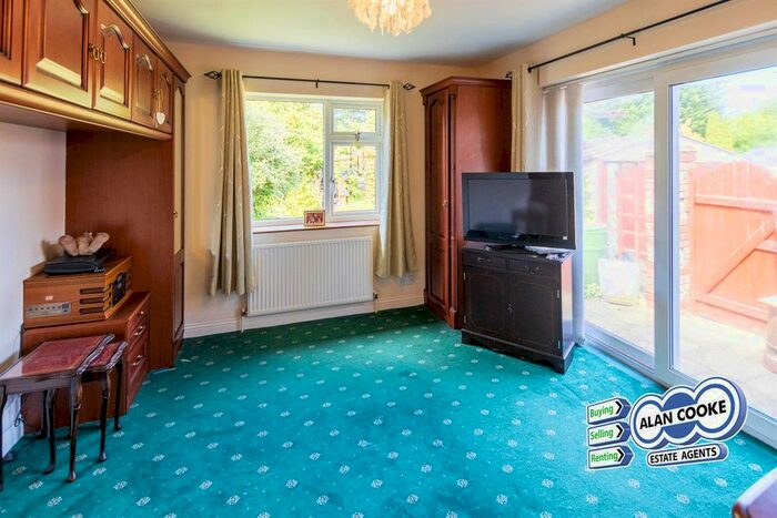 2 Bedroom Detached Bungalow For Sale In Primley Park Grove, Alwoodley, Leeds, LS17