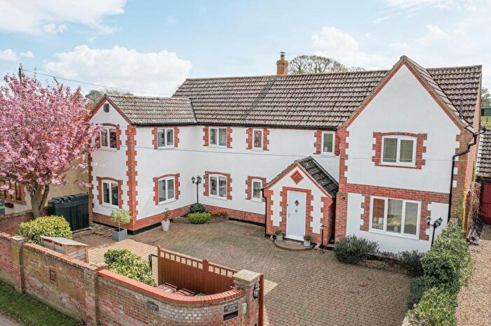 4 Bedroom Detached House For Sale In Snetterton, NR16