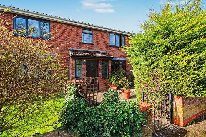 3 Bedroom Terraced House For Sale In School Close, Longworth, OX13