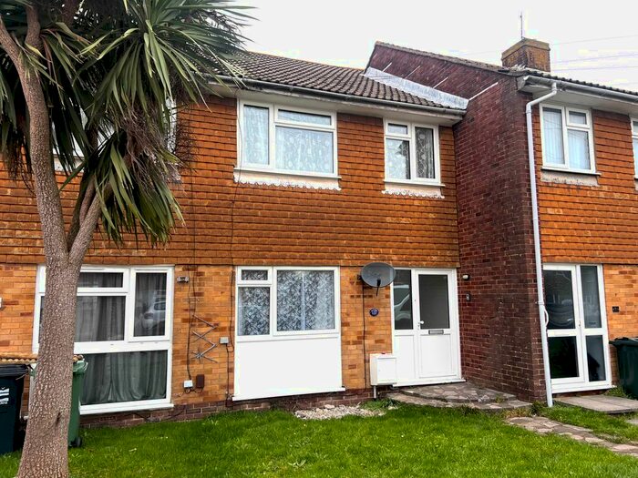 3 Bedroom Terraced House To Rent In Southern Road, Eastbourne, BN22