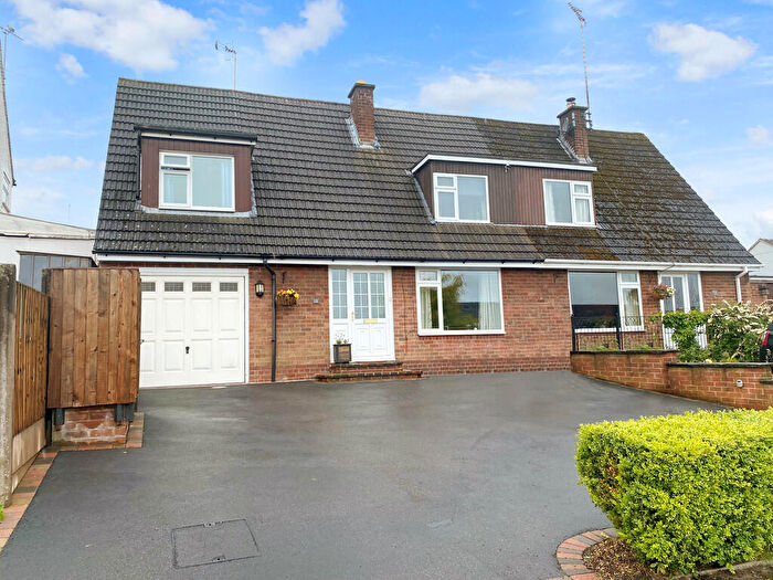 4 Bedroom Semi-Detached House For Sale In Stubby Lane, Draycott-in-the-Clay, DE6
