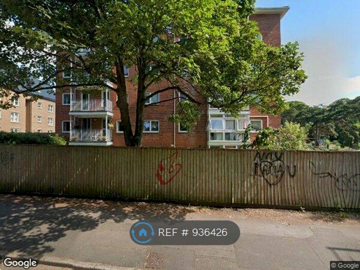 2 Bedroom Flat To Rent In Linden Hall, Bournemouth, BH1
