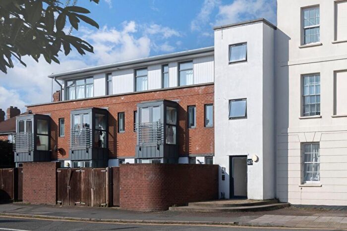 1 Bedroom Apartment For Sale In St Pauls Street South, Cheltenham, GL50