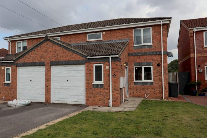 3 Bedroom Semi-Detached House To Rent In Meadowbrook, Ruskington, NG34