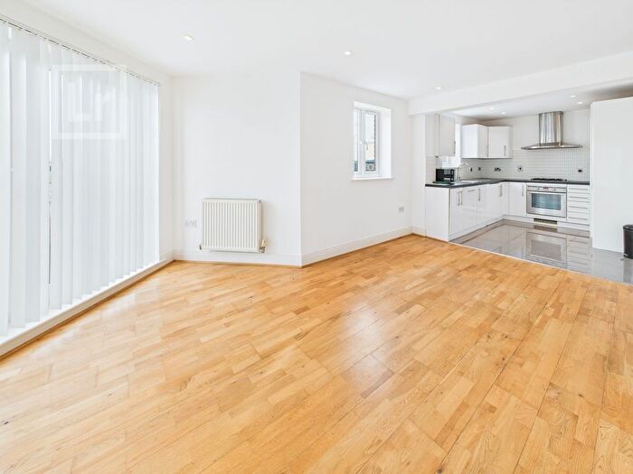 2 Bedroom Flat To Rent In Glebe Avenue, Chaucer Court, HA4