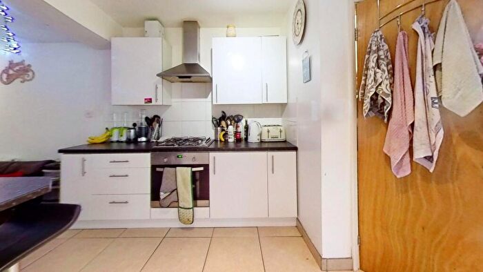 6 Bedroom House To Rent In Heeley Road, Birmingham, West Midlands, B29