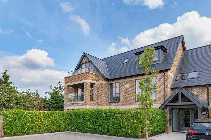 2 Bedroom Flat To Rent In Cumnor Hill, Cumnor, Oxford, OX2