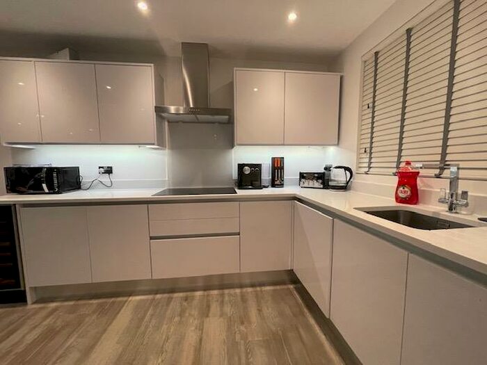 4 Bedroom Duplex To Rent In Tenby Street North, Birmingham, B1