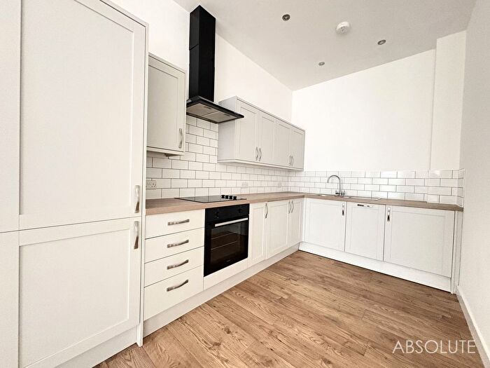 1 Bedroom Flat To Rent In Fleet Street, Torquay, TQ2