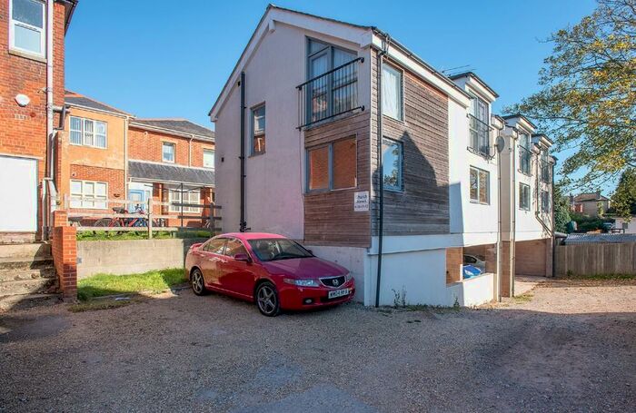 1 Bedroom Apartment To Rent In Church Road, SO19