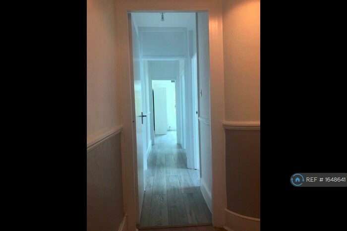 1 Bedroom Flat To Rent In Ebbsfleet Road, London, NW2