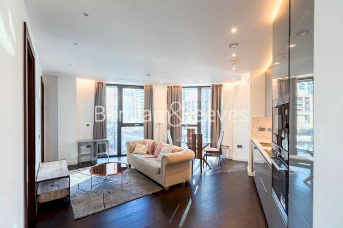2 Bedroom Flat To Rent In Haines House, Nine Elms, SW11