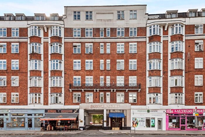 2 Bedroom Flat To Rent In Parkview Court, Fulham, SW6