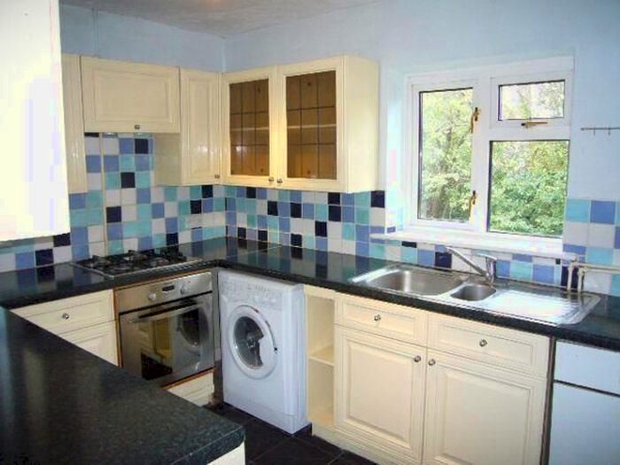 2 Bedroom Maisonette To Rent In Redesdale Gardens, Isleworth, TW7