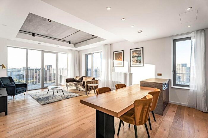 2 Bedroom Flat For Sale In Goodluck Hope, Orchard Place, E14