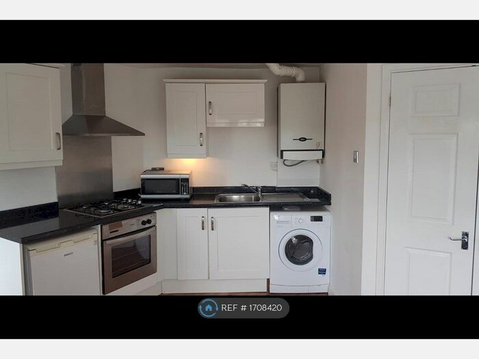 Studio To Rent In The Turret, Harrow, HA2