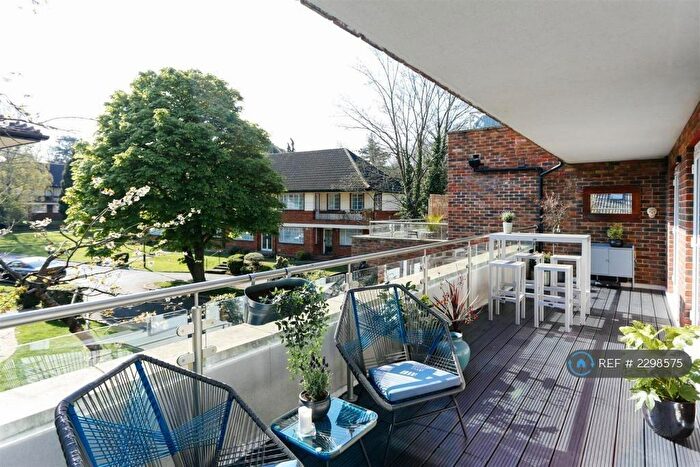 2 Bedroom Flat To Rent In Arcadia Avenue, London, N3