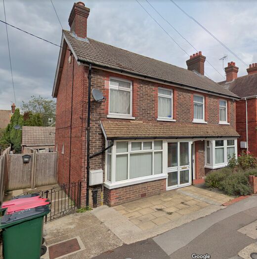2 Bedroom End Of Terrace House To Rent In Spencers Road, Crawley, West Sussex, RH11