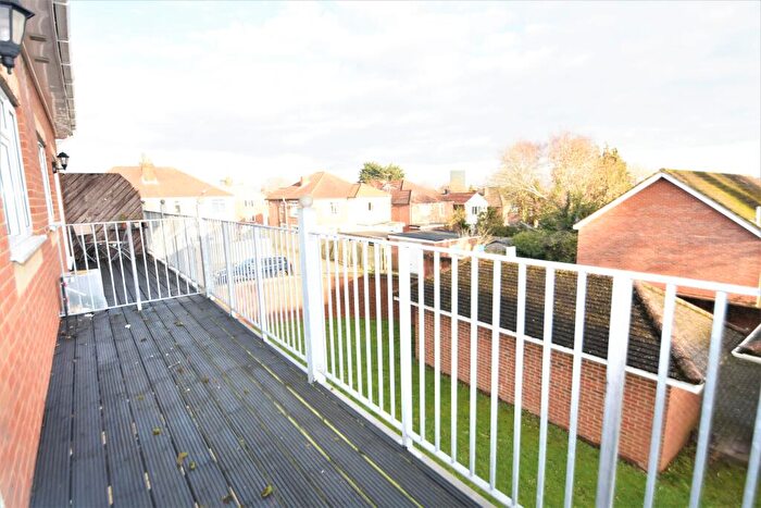 1 Bedroom Flat To Rent In Harrison Road, Swaythling, Southampton, Hampshire, SO17