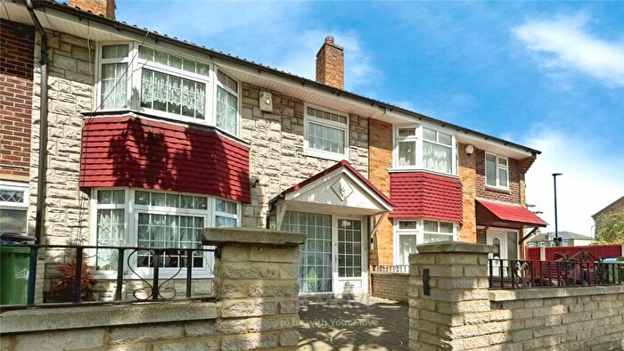 4 Bedroom Terraced House To Rent In McLeod Road, London, SE2
