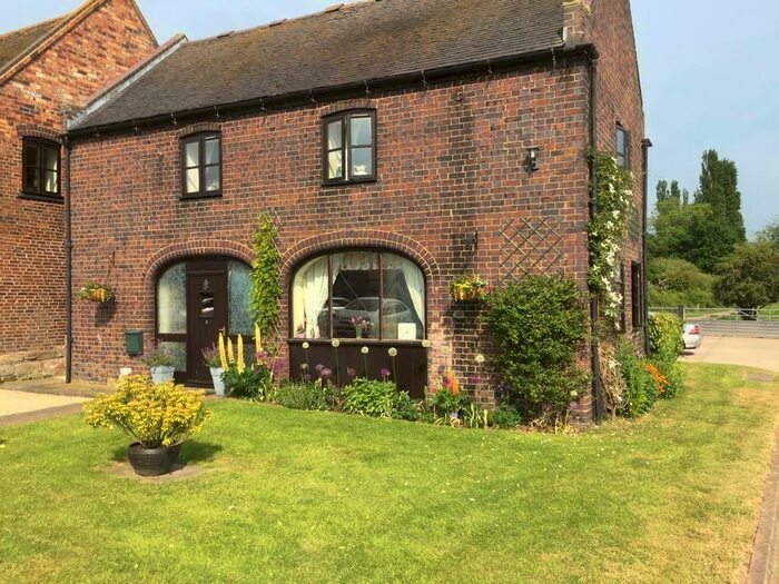 2 Bedroom Cottage To Rent In Fox Covert, Ashby Road, Tamworth, Staffordshire, B79