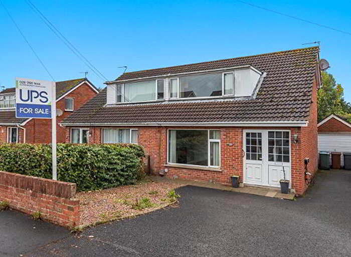 3 Bedroom Semi-Detached House For Sale In Dermott Gardens, Comber, BT23