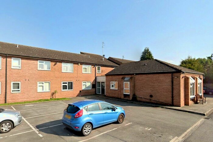 Studio To Rent In St. Lukes Court, Hull, East Riding Of Yorkshire, HU10