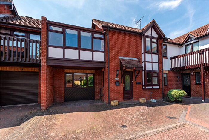 3 Bedroom Terraced House For Sale In Mortons Fork, Blue Bridge, Milton Keynes, Buckinghamshire, MK13