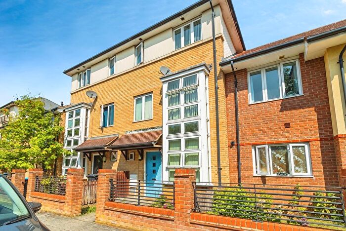 3 Bedroom Terraced House For Sale In Seaton Grove, Broughton, Milton Keynes, Buckinghamshire, MK10