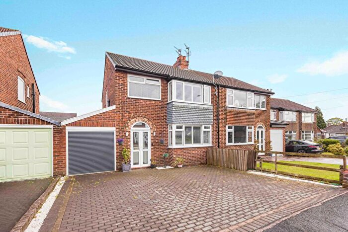 3 Bedroom Semi Detached House For Sale In Leyburne Road, Stockport, SK2