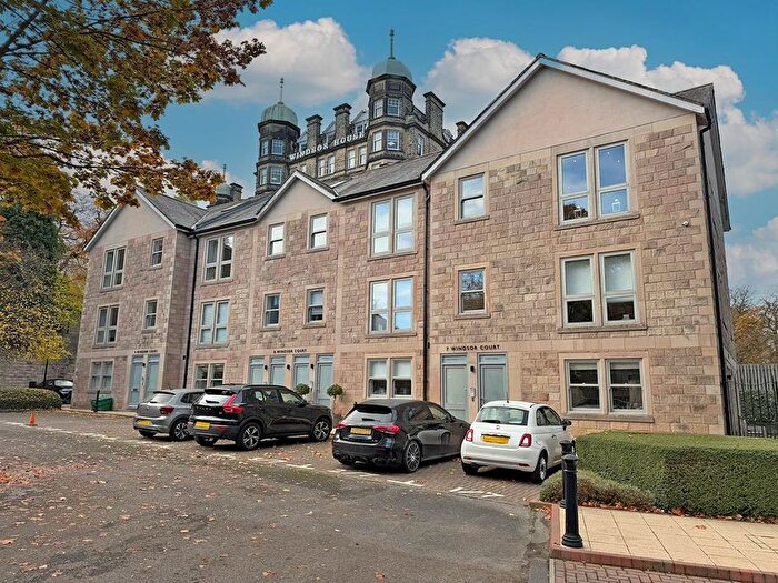 2 Bedroom Flat For Sale In Clarence Drive, Harrogate, HG1