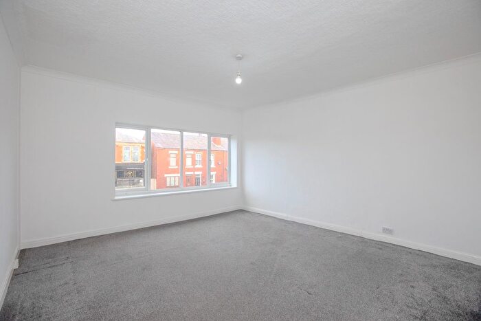 2 Bedroom Flat To Rent In Spendmore Lane, Coppull, PR7