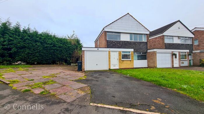 3 Bedroom Property To Rent In Woodbury Road, Halesowen B62