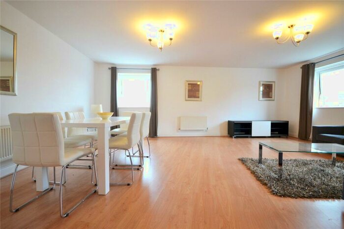 2 Bedroom Flat To Rent In Annes Court, Palgrave Gardens, NW1