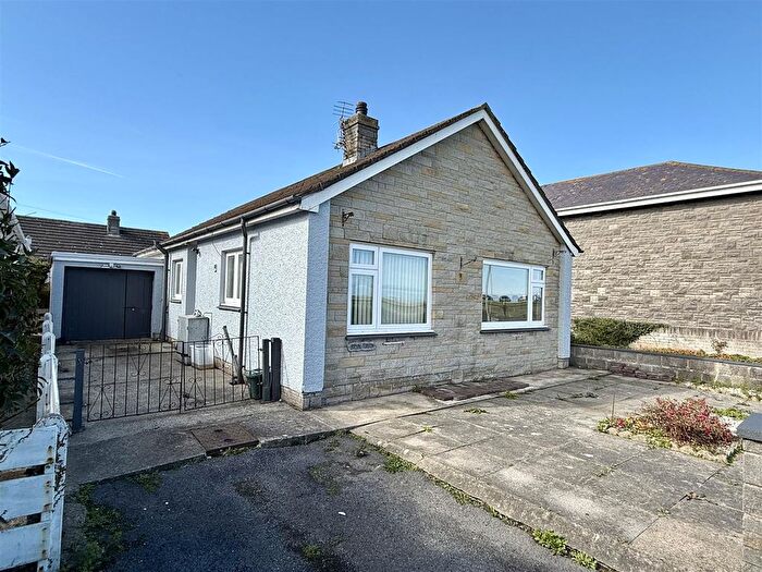 3 Bedroom Detached Bungalow For Sale In Lower Regent Street, Aberaeron, SA46