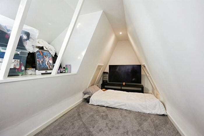1 Bedroom Flat For Sale In Blackmore Road, Shaftesbury, SP7