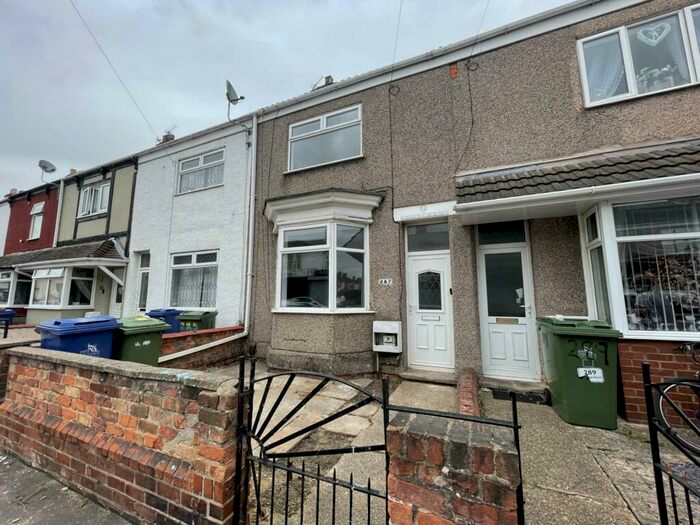 3 Bedroom Terraced House To Rent In Heneage Road, Grimsby, DN32